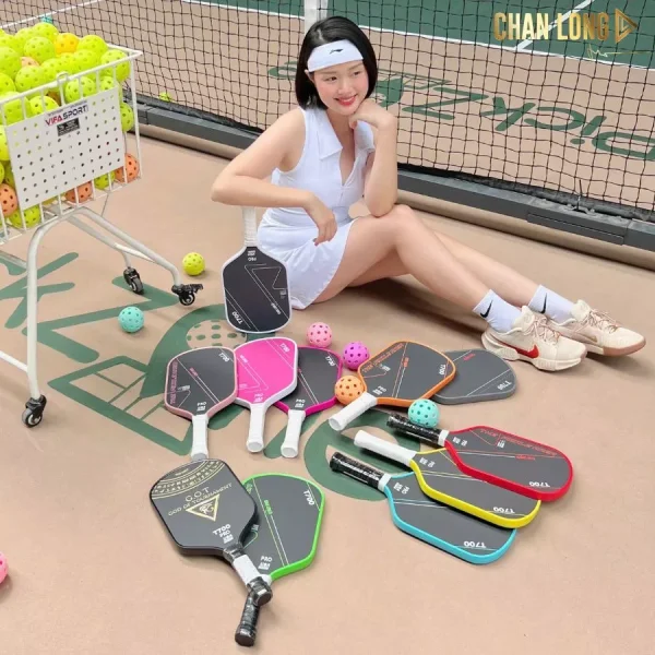 [TẶNG CUỐN CÁN] Vợt Pickleball T700 Pro Chính Hãng. Full Carbon 16mm Mặt Nhám Siêu Nhẹ Cho Thi Đấu, Luyện Tập, Mới Chơi Công Thủ Toàn Diện - Hình ảnh 3